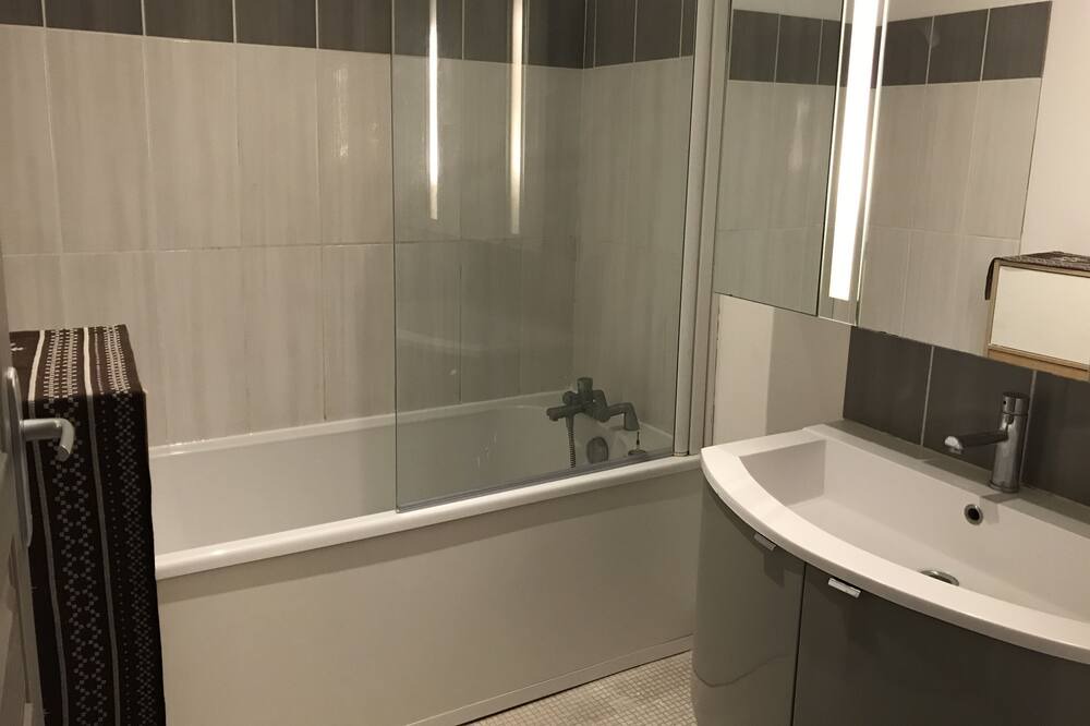 Photo of Bathroom in Jeuxey