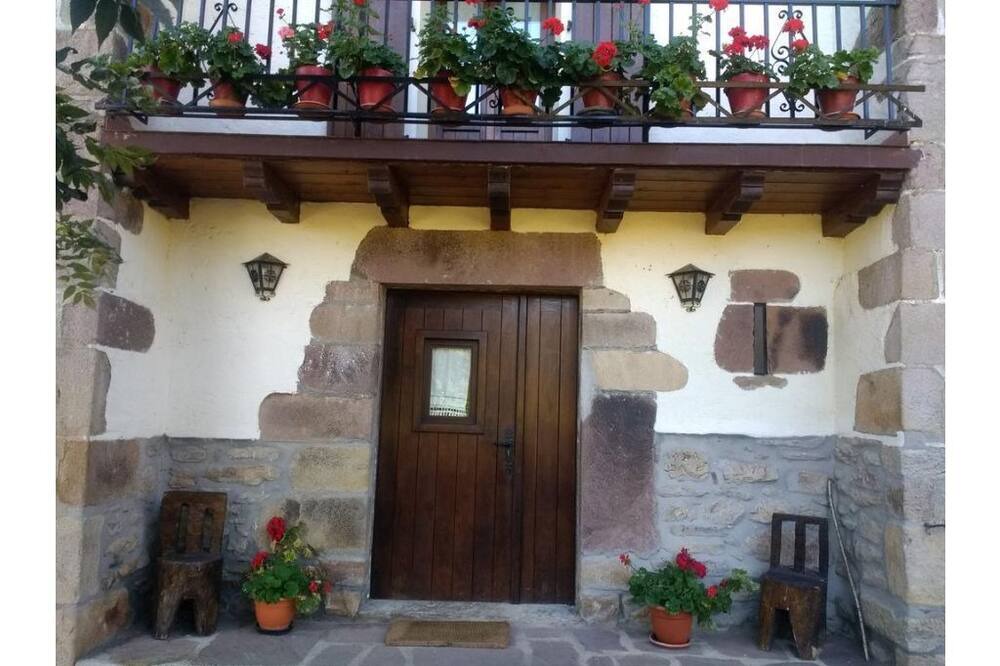 Photo of Outdoor in Ituren
