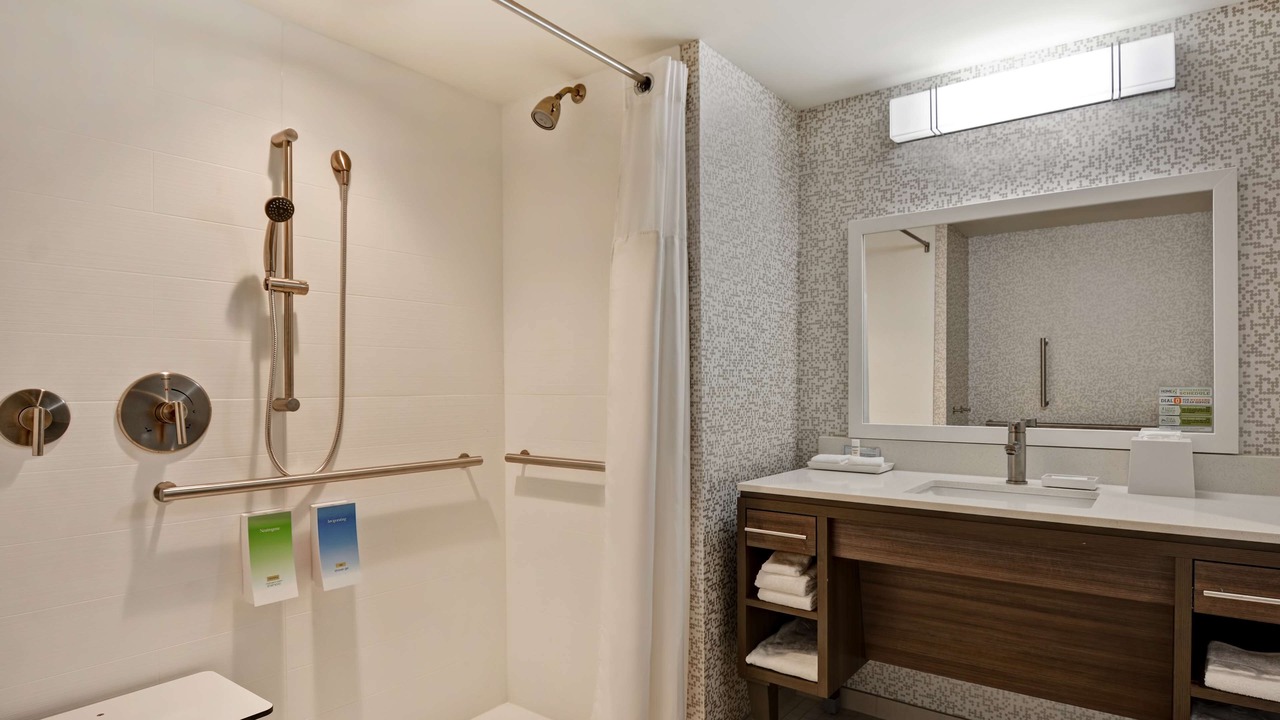 Photo of Bathroom in Williston North