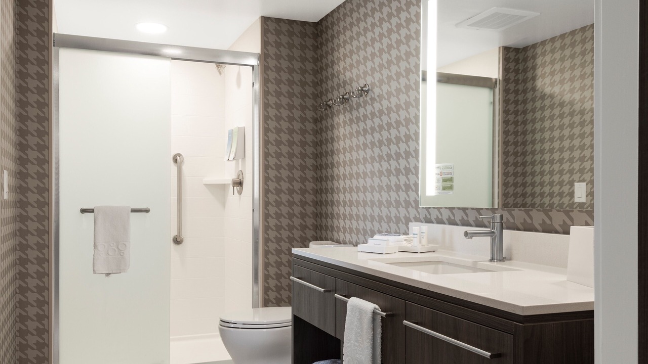 Photo of Bathroom in Roswell