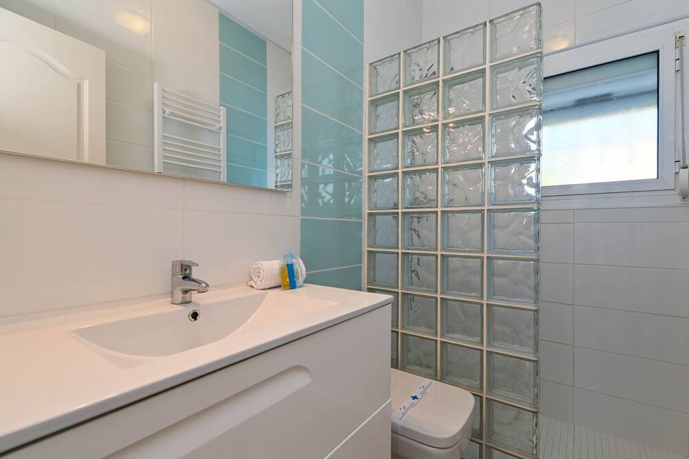 Photo of Bathroom in Fanadix