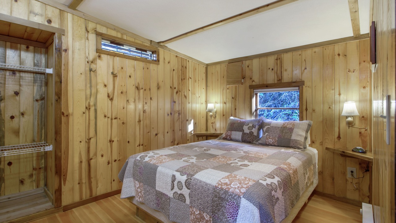 Photo of Others in Eastsound