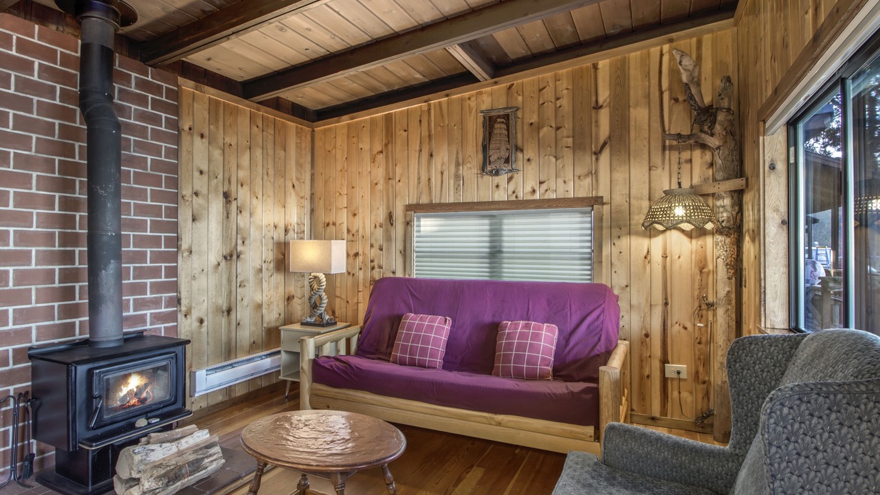 Photo of Livingroom in Eastsound