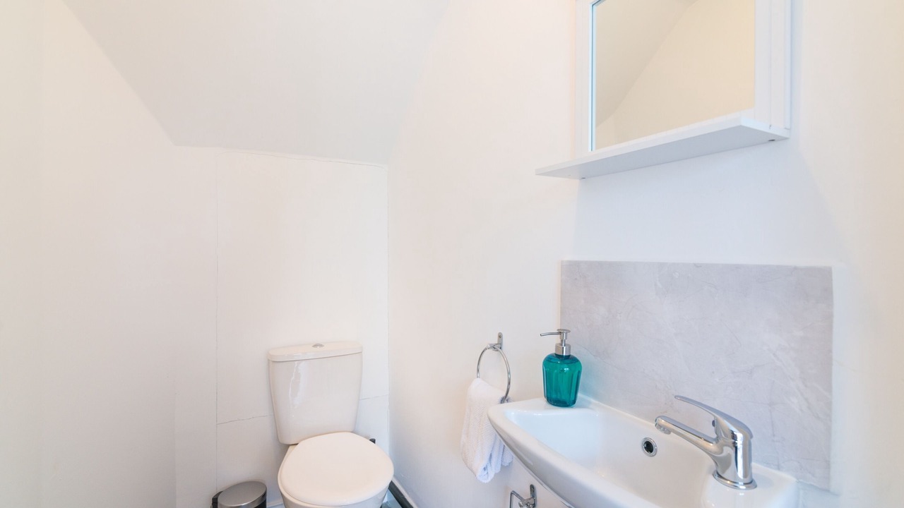 Photo of Bathroom in Droylsden