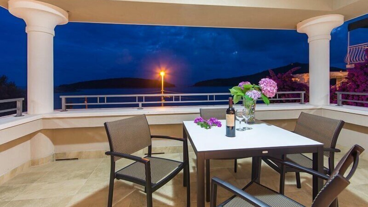 Photo of Patio Balcony in Molunat
