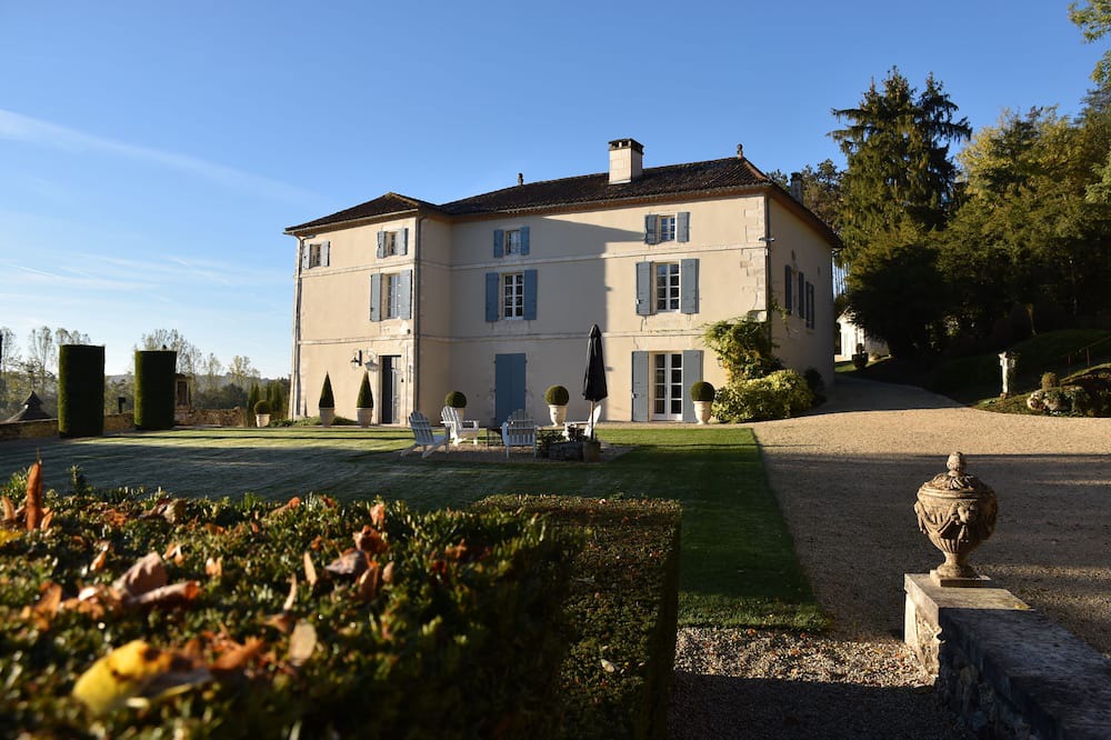 Photo of Outdoor in Saint-Pierre-de-Cole