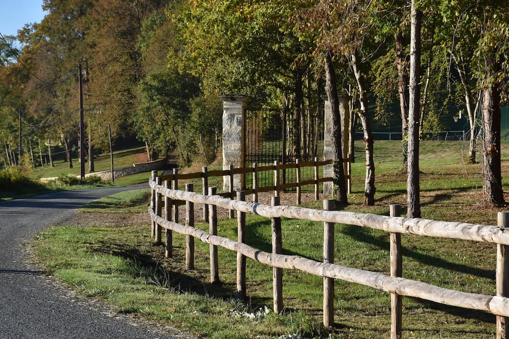Photo of Outdoor in Saint-Pierre-de-Cole