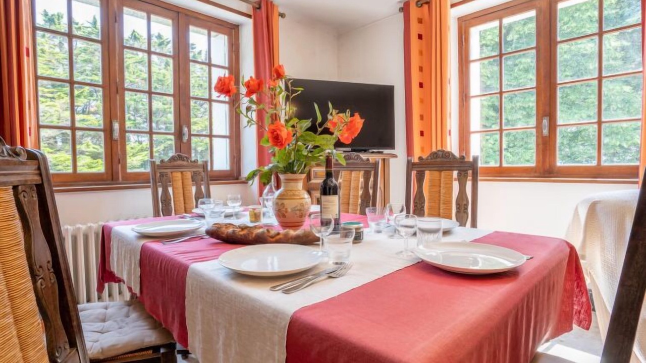 Photo of Others in Treflez