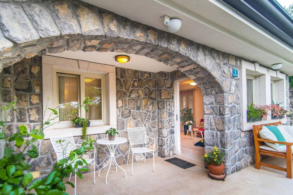 Photo of Patio Balcony in Opric