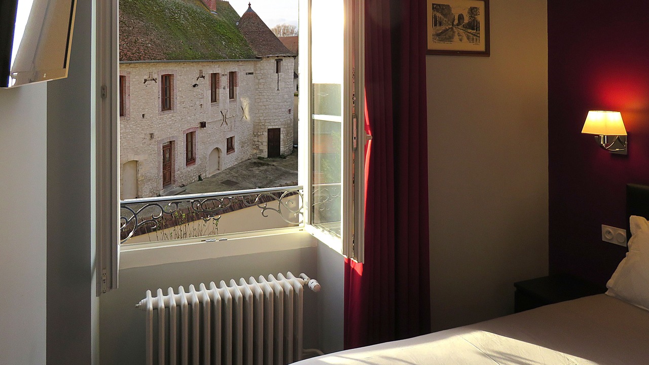 Photo of Bedroom in Mehun-sur-Yevre
