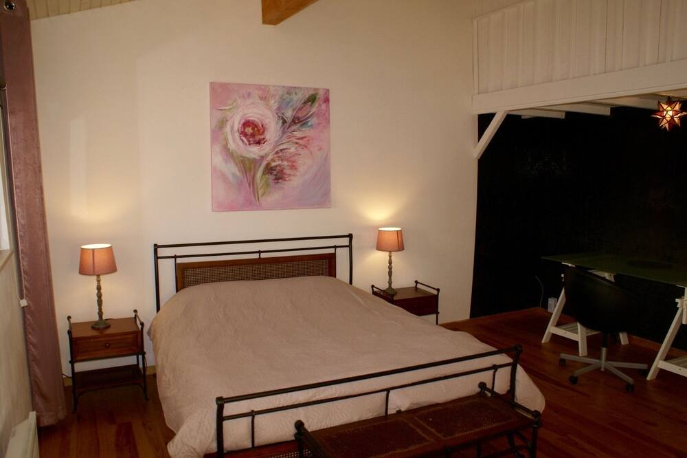 Photo of Bedroom in Villenouvelle
