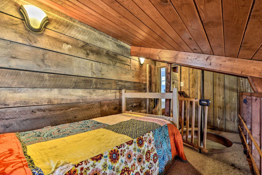 Photo of Bedroom in Lawrence County