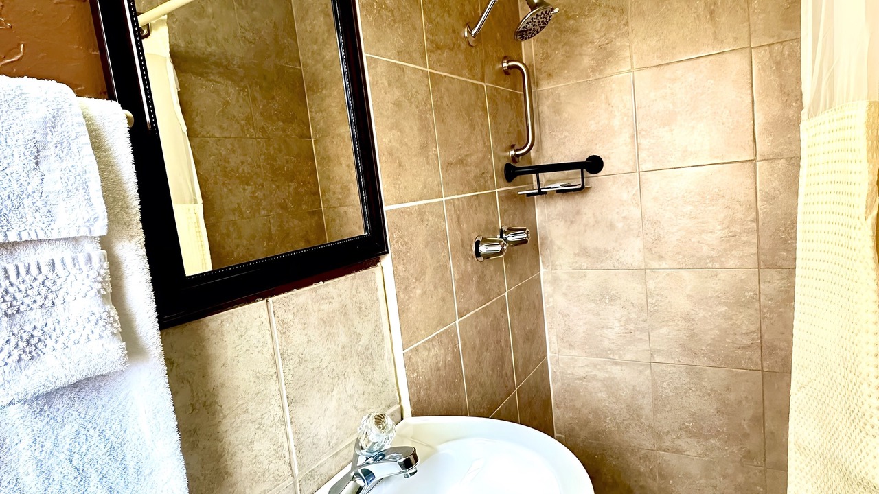 Photo of Bathroom in Vinita