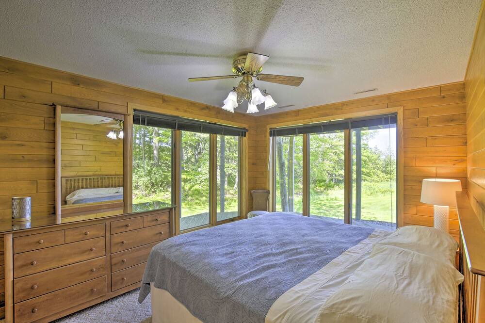 Photo of Others in Brill