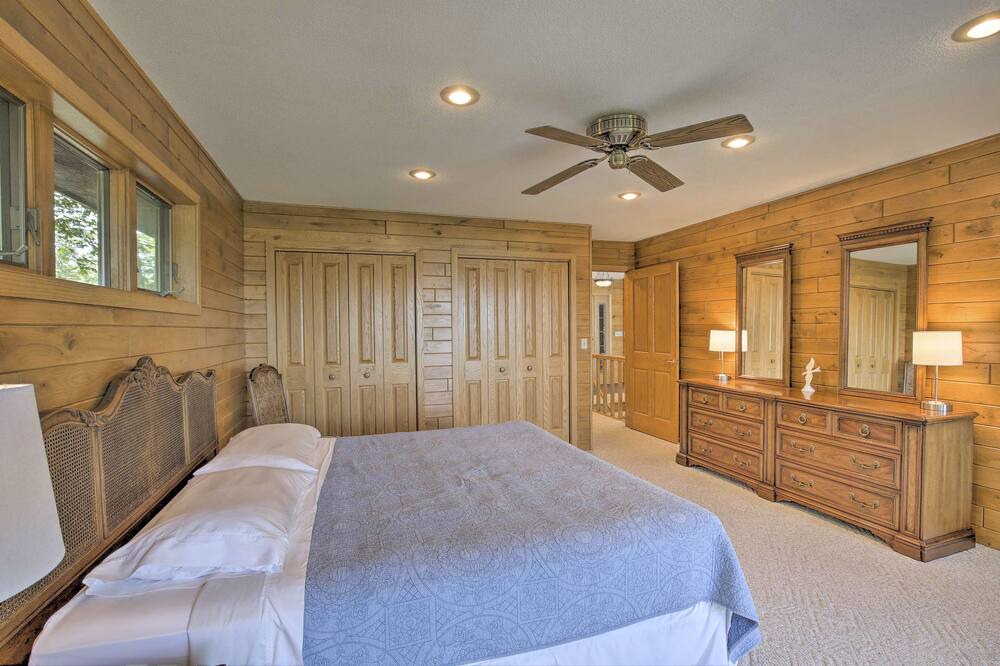 Photo of Bedroom in Brill