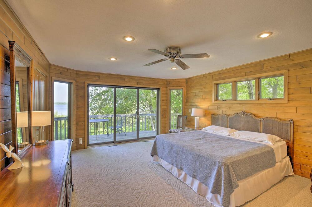 Photo of Others in Brill