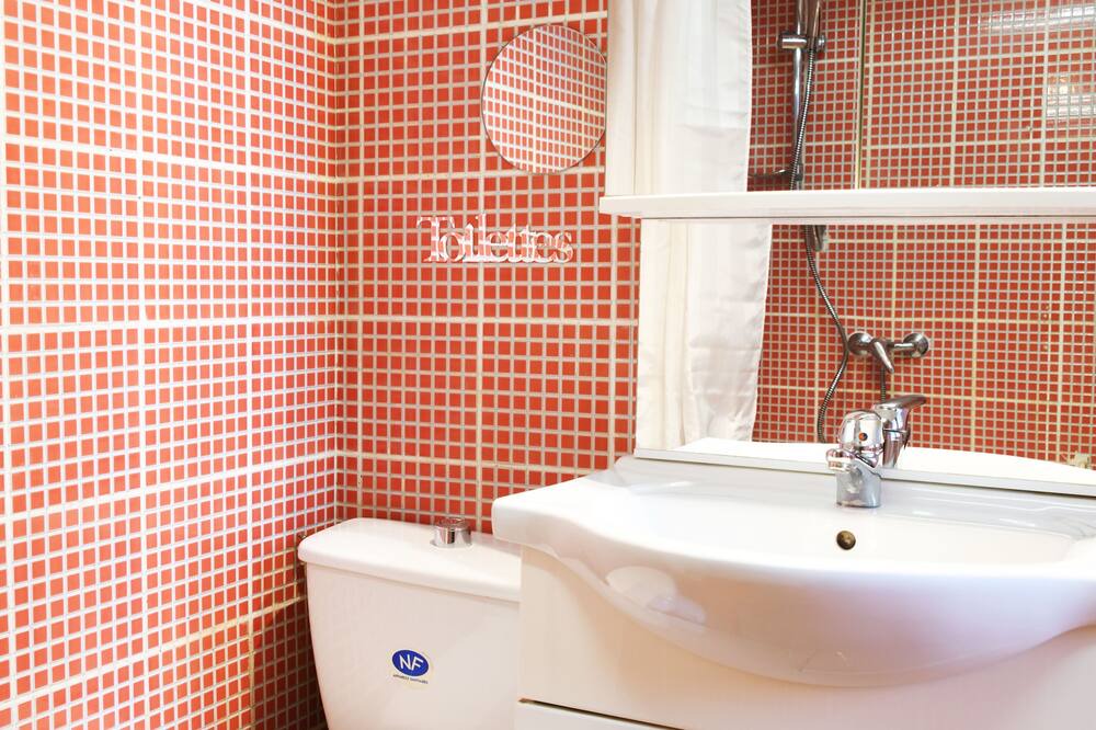 Photo of Bathroom in Bethune