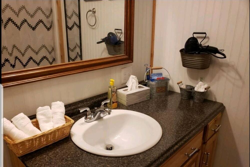 Photo of Bathroom in Lufkin