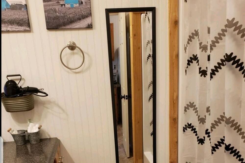 Photo of Bathroom in Lufkin