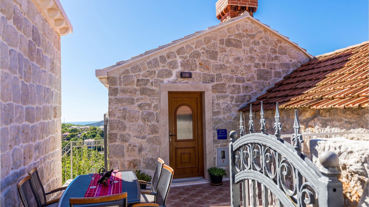 Photo of Outdoor in Gromaca
