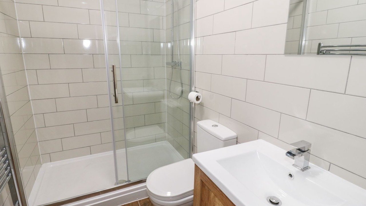 Photo of Bathroom in Corwen