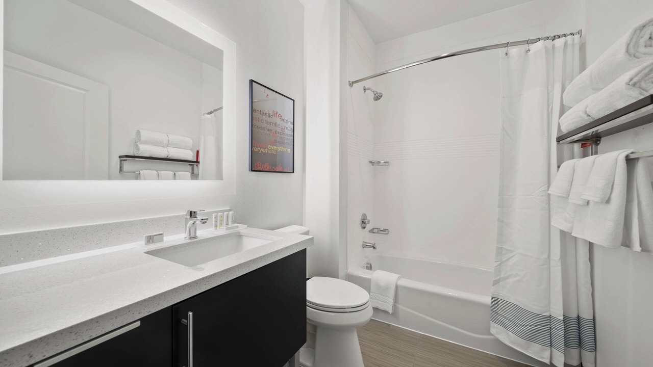 Photo of Bathroom in Lacy-Lakeview