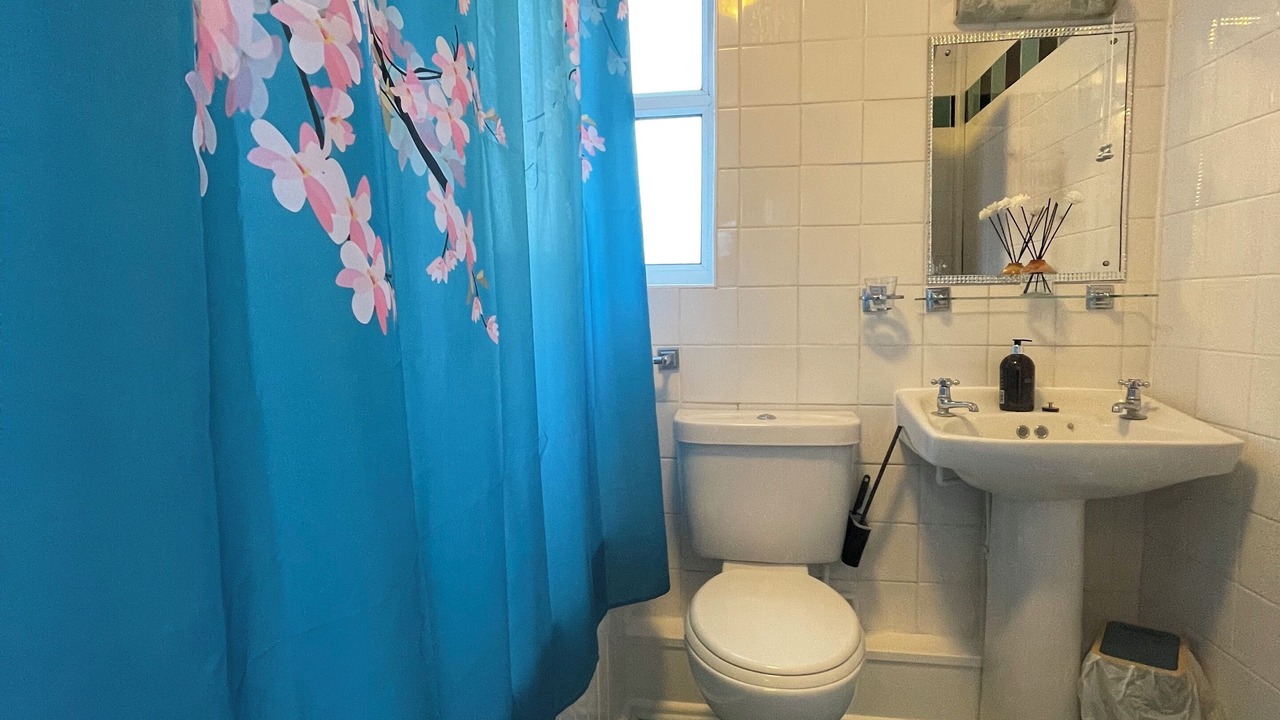 Photo of Bathroom in Hallatrow