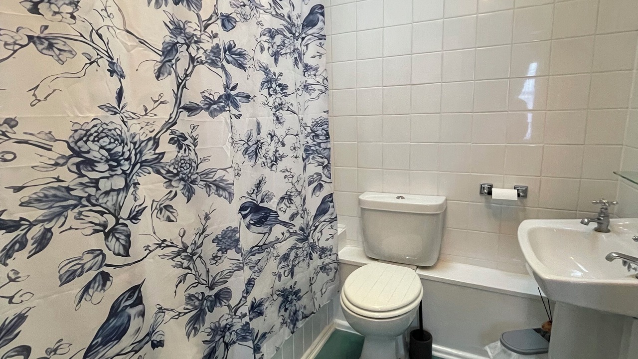 Photo of Bathroom in Hallatrow