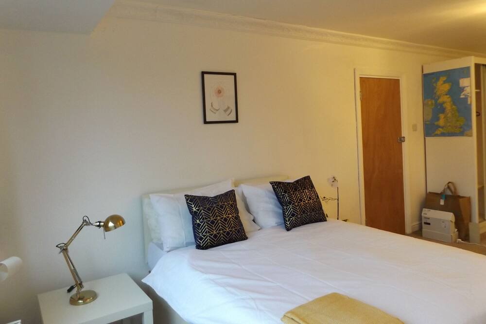 Photo of Bedroom in Binley