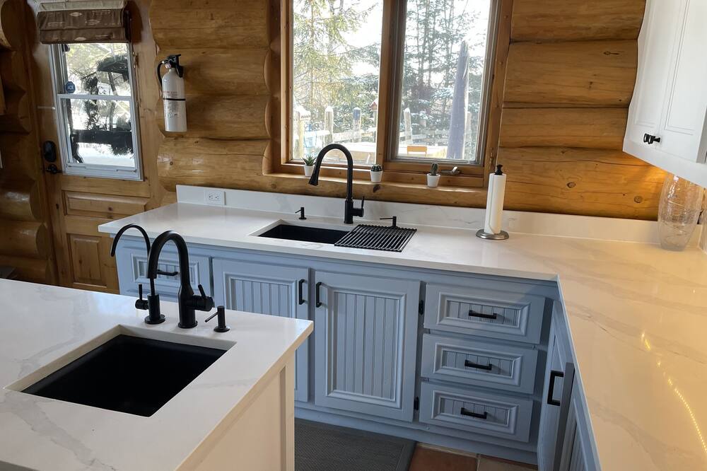 Photo of Kitchen in Val-des-Monts