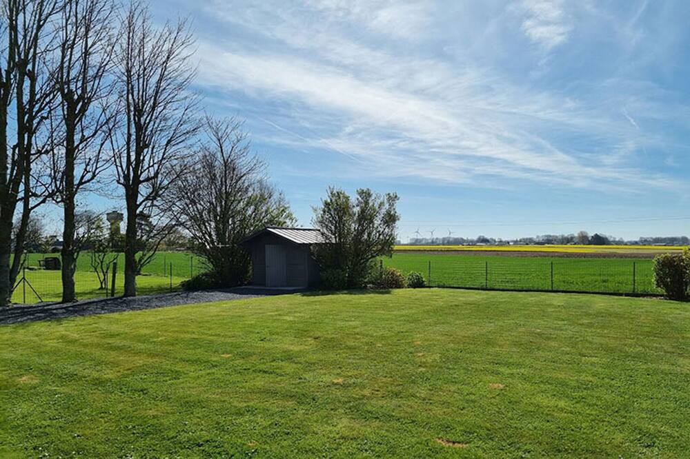 Photo of Outdoor in Saint-Martin-aux-Buneaux