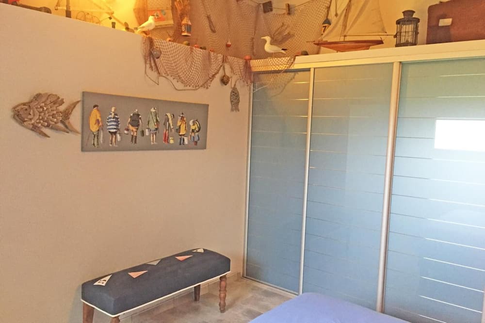 Photo of Bedroom in Saint-Martin-aux-Buneaux
