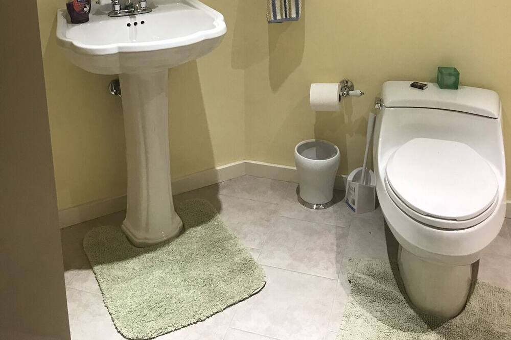 Photo of Bathroom in Speonk