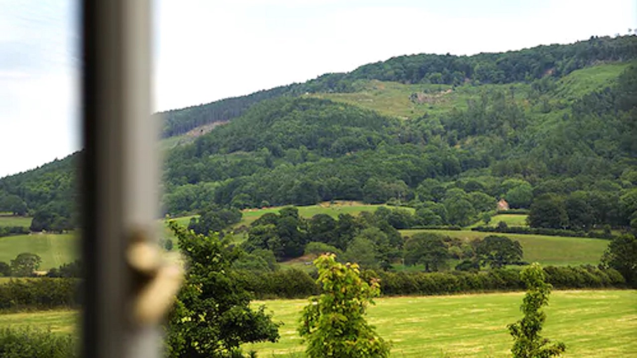 Photo of Bedroom in Staddlebridge