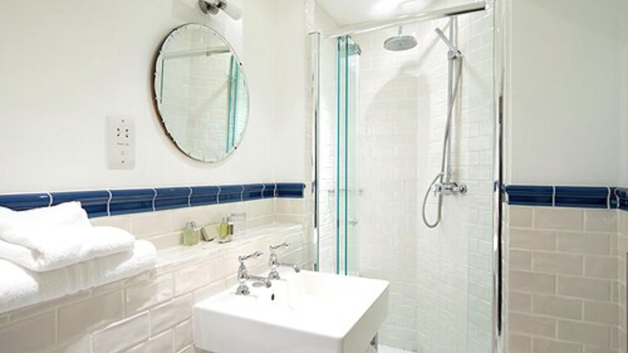 Photo of Bathroom in Staddlebridge