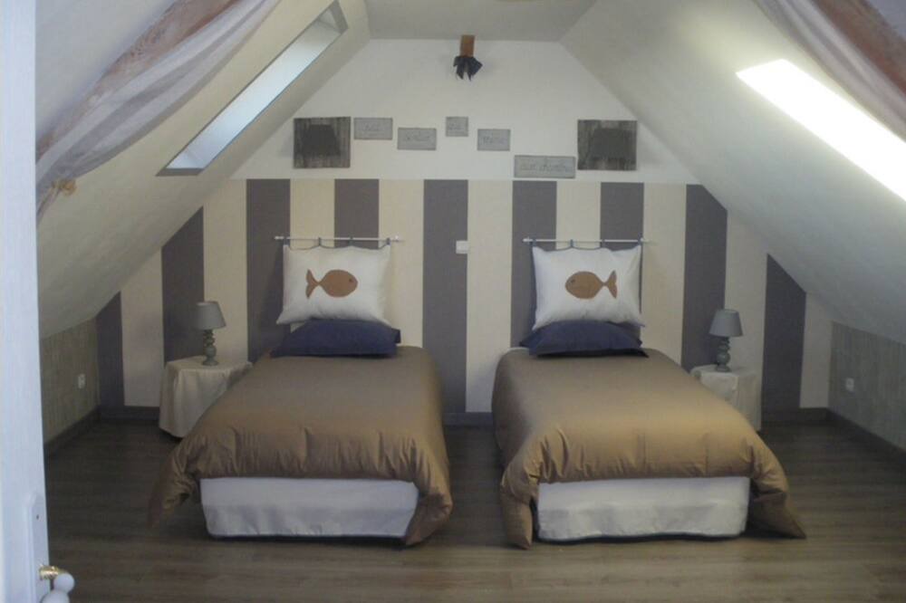Photo of Bedroom in Annouville-Vilmesnil