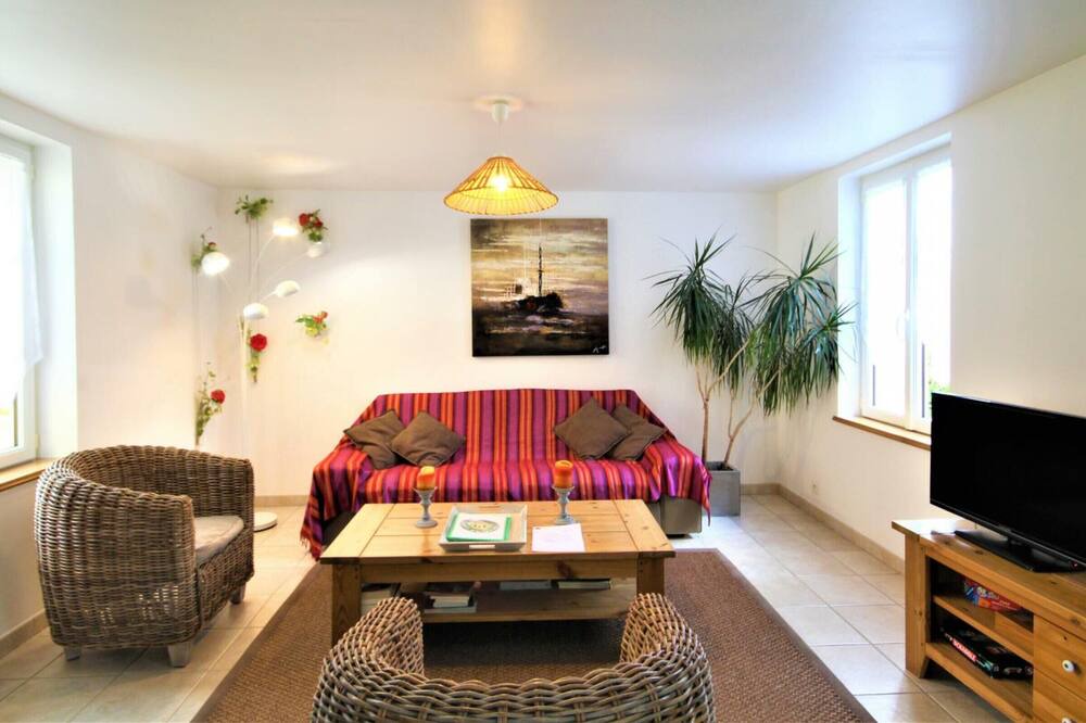 Photo of Livingroom in La Mailleraye-sur-Seine