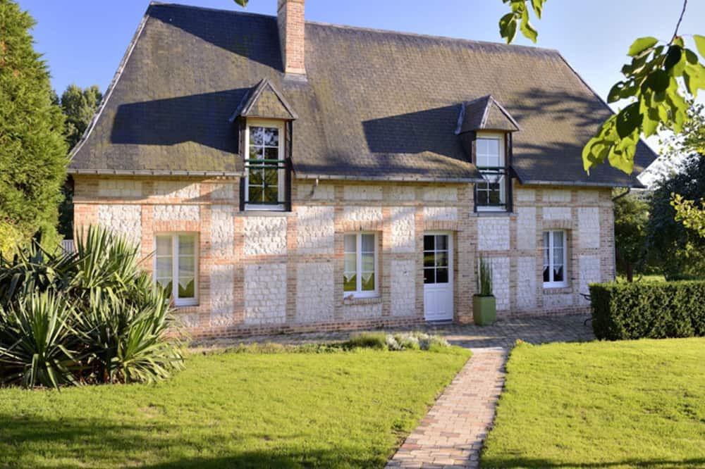 Photo of Outdoor in La Mailleraye-sur-Seine