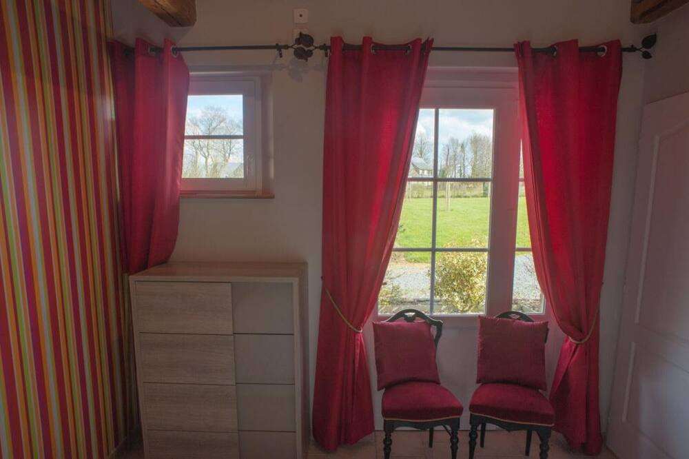 Photo of Bedroom in Villainville