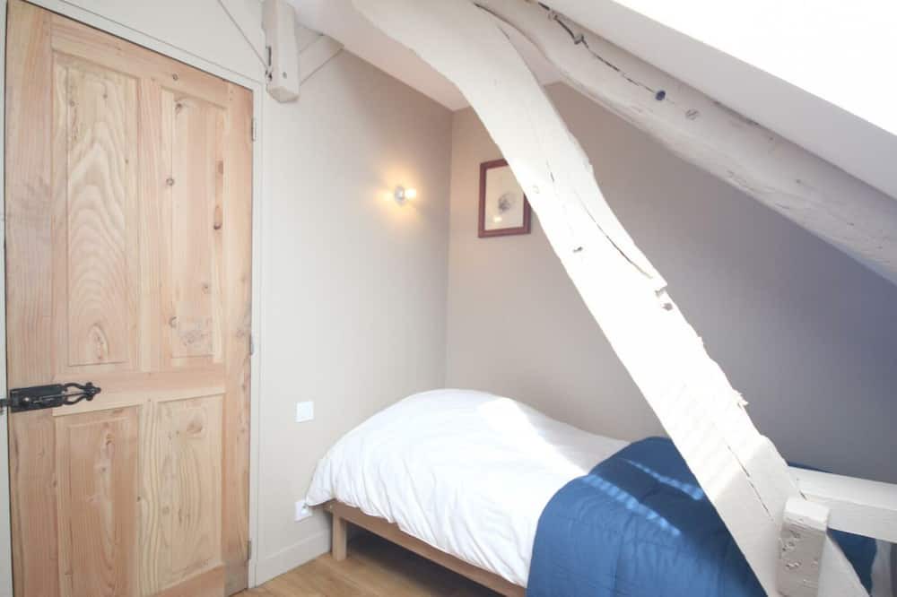 Photo of Bedroom in Le Hanouard