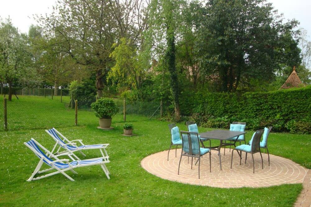 Photo of Outdoor in Manehouville