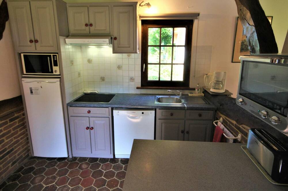 Photo of Kitchen in Manehouville