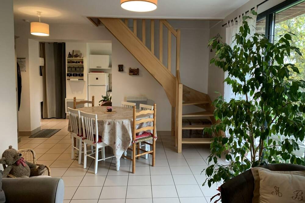 Photo of Livingroom in Saint-Pierre-de-Manneville