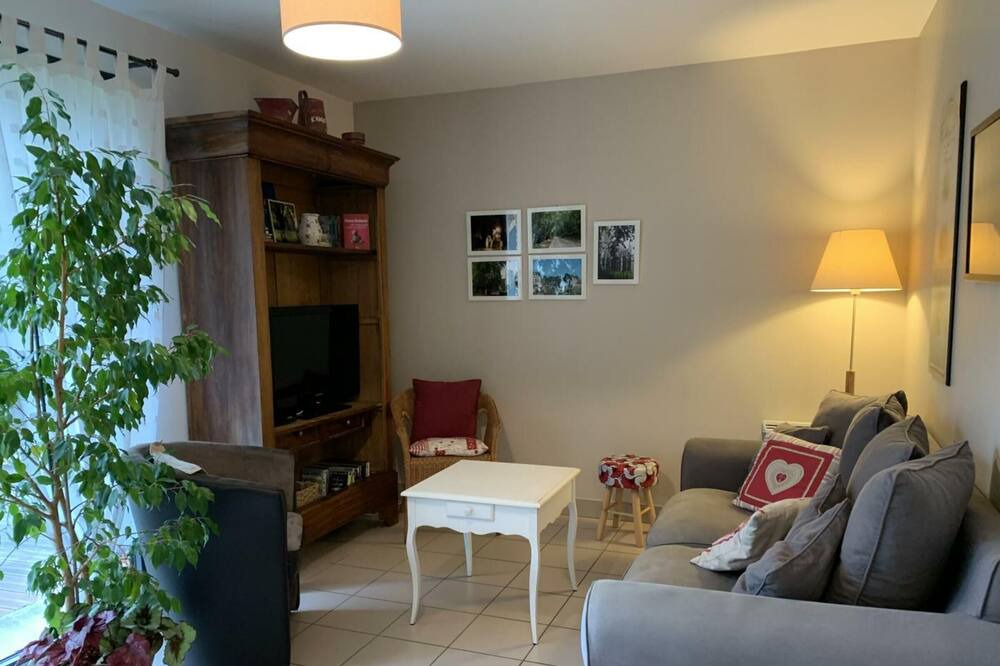 Photo of Livingroom in Saint-Pierre-de-Manneville
