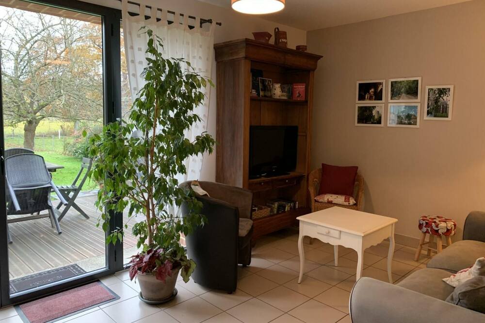 Photo of Livingroom in Saint-Pierre-de-Manneville