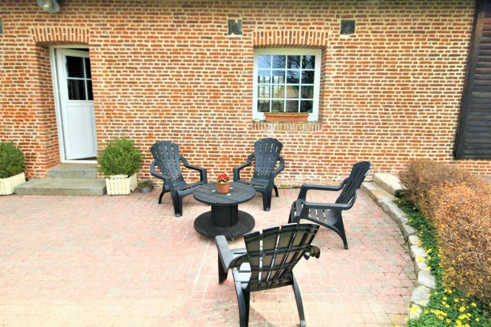 Photo of Patio Balcony in Bailleul-Neuville