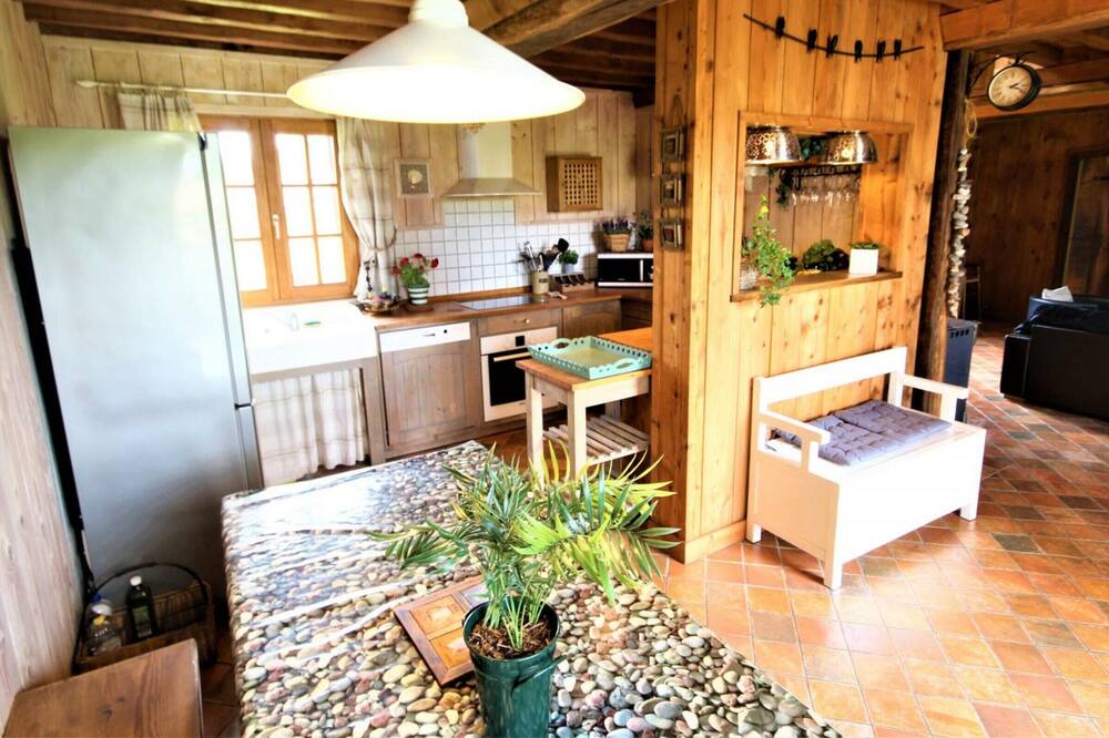 Photo of Kitchen in Bailleul-Neuville