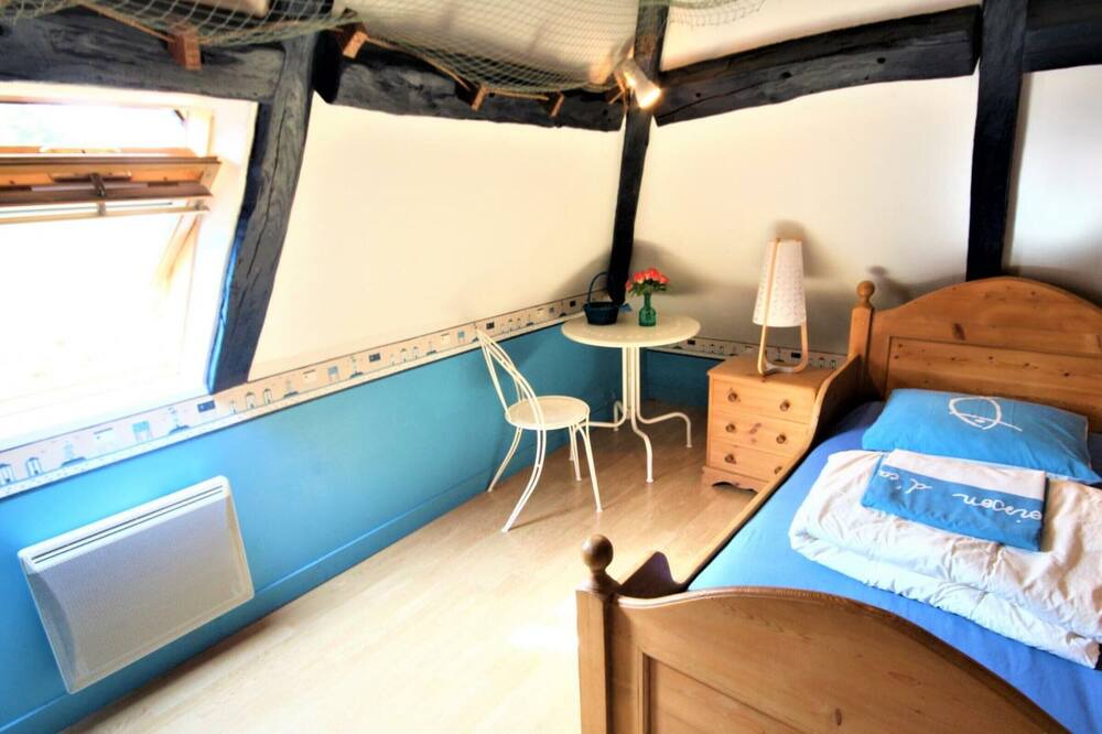 Photo of Bedroom in Bailleul-Neuville