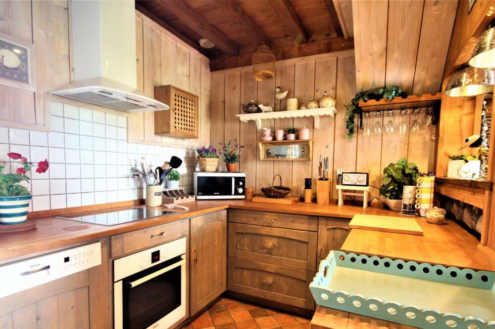 Photo of Kitchen in Bailleul-Neuville