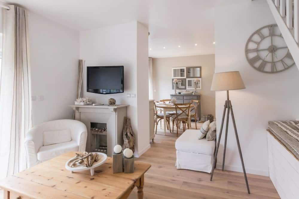 Photo of Livingroom in Octeville-sur-Mer